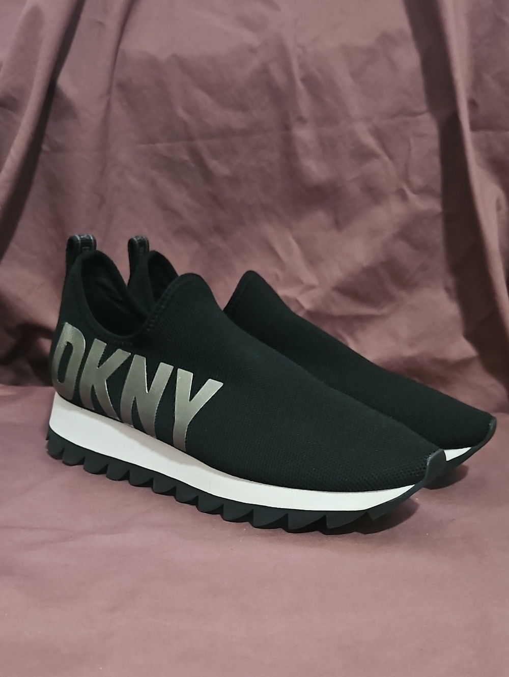 DKNY Slip On Shoes - US 9